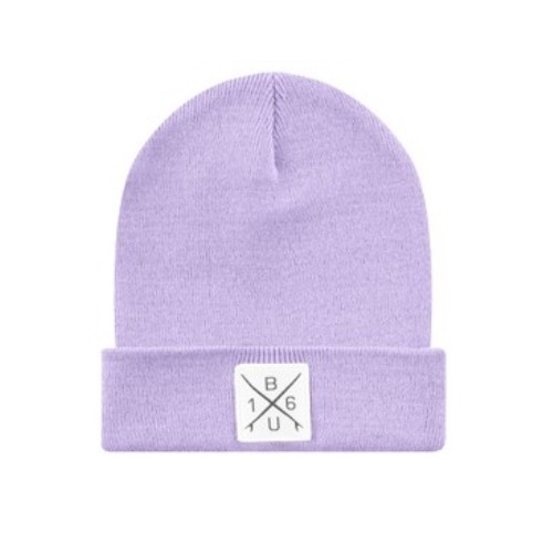 Strick Beanie mit Kreuz Badge